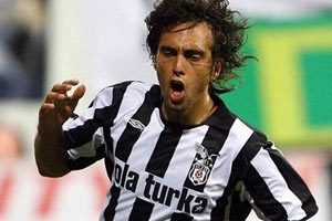 Beşiktaş&#039;ın eski kaptanı Delgado yuvaya döndü