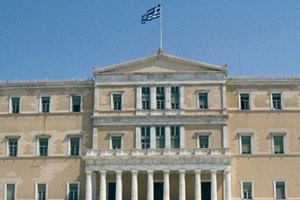 Yunanistan&#039;da çok yönlü yasa tasarısı meclisten geçti