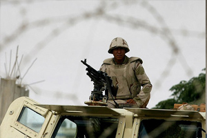Mısır ordusu olağanüstü hal ilan etti