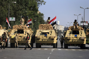 Mısır ordusu, olağanüstü hal haberini yalanladı