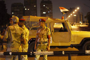 Mısır&#039;da darbeci ordu Mursi&#039;yi Gazze&#039;ye yardımdan yargılayacak