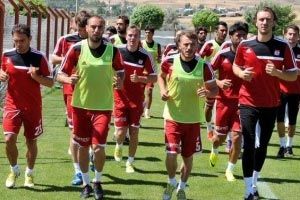Sivasspor&#039;da Cicinho ve Aatif göz doldurdu