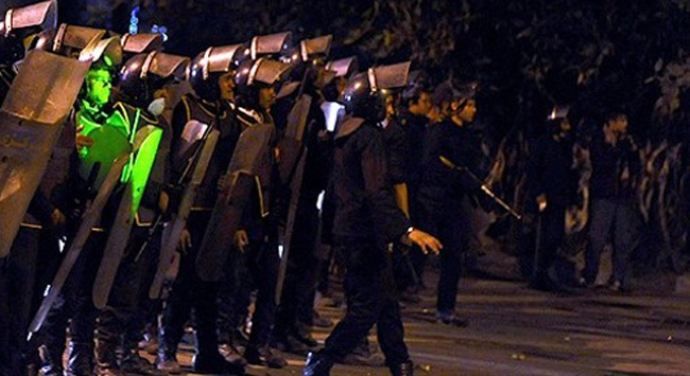 Mısır polisinden TRT Kahire bürosuna baskın