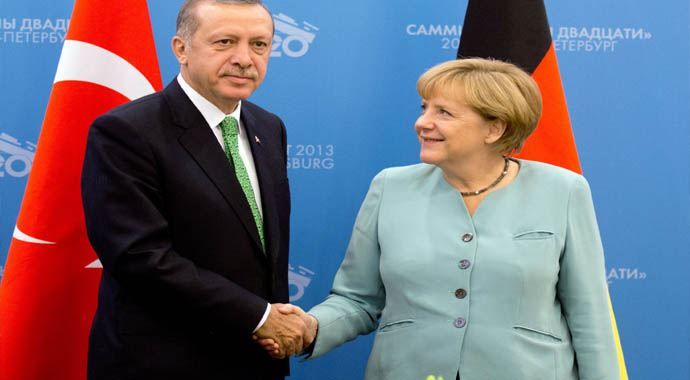 Dünya, Erdoğan ile Merkel&#039;in fotoğrafını konuşuyor