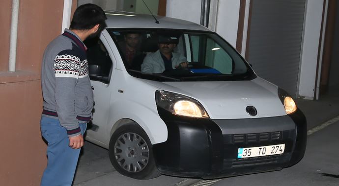 İzmir&#039;deki operasyonda 14 kişi tutuklandı - son gelişmeler