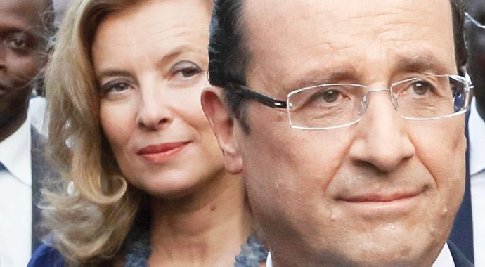 Hollande&#039;ın eşi yerine CEO&#039;larla gelecek