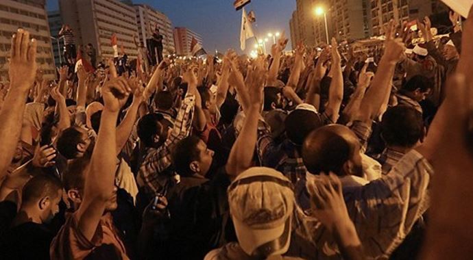 Mısır&#039;da darbe karşıtları 3&#039;er yıl hapis yedi 