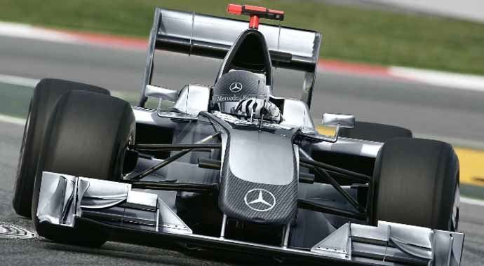 Formula 1 şampiyonu Mercedes
