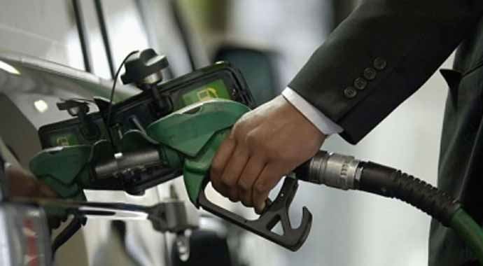 Petrol fiyatları 4 yılın en düşük düzeyinde 