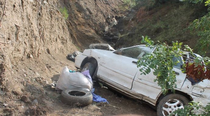 Suriye plakalı araç kaza yaptı: 5 yaralı