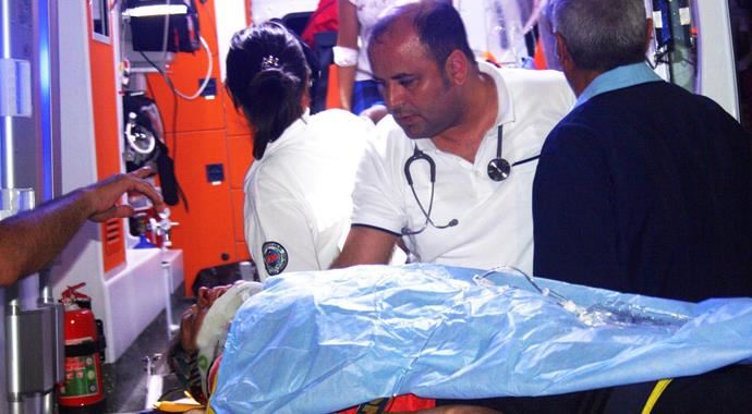 Mersin&#039;de feci kaza: 1 ölü 5 yaralı