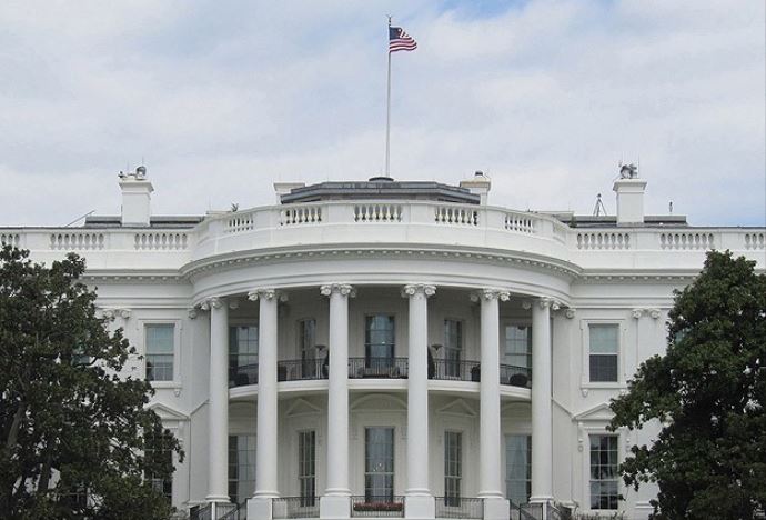 Beyaz Saray&#039;daki güvenlik skandalı istifa getirdi