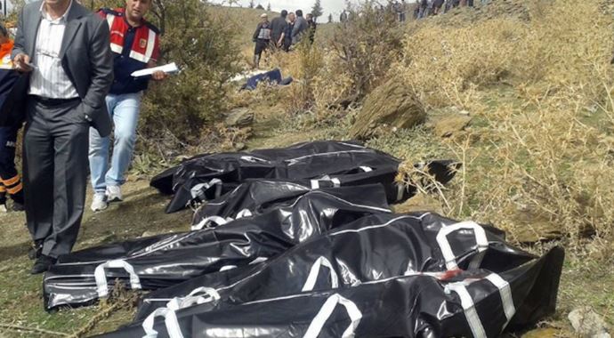 Afyonkarahisar&#039;daki kazada ölenlerin kimliği belli oldu