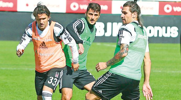 Beşiktaş&#039;ta oyuncular paralanacak, liderlik ödülü