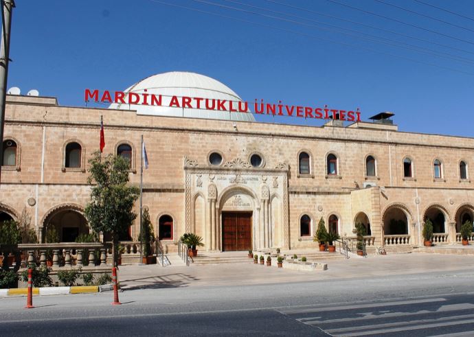 Mardin Artuklu Üniversitesi&#039;nde operasyon: 45 gözaltı