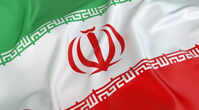 İran&#039;da güvenoyu tartışmaları