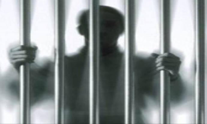 Mahkumlara uyuşturucu satan gardiyana 36 yıl hapis!