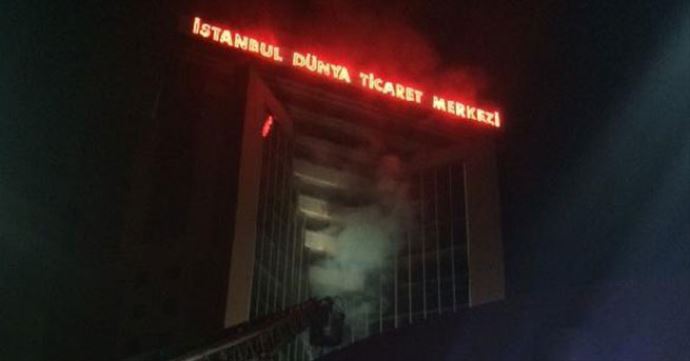 İstanbul Dünya Ticaret Merkezi&#039;nde yangın