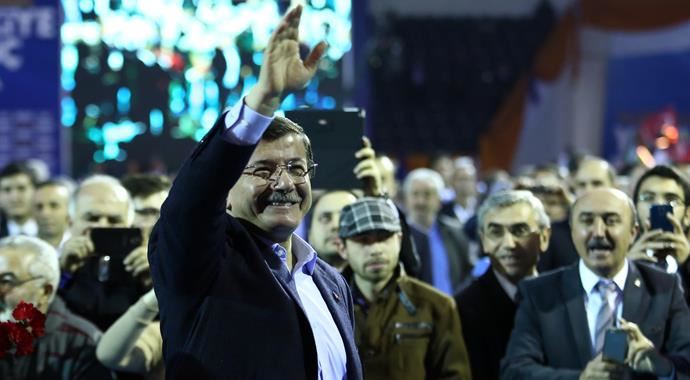 Başbakan Davutoğlu, Makedonya&#039;ya gidecek