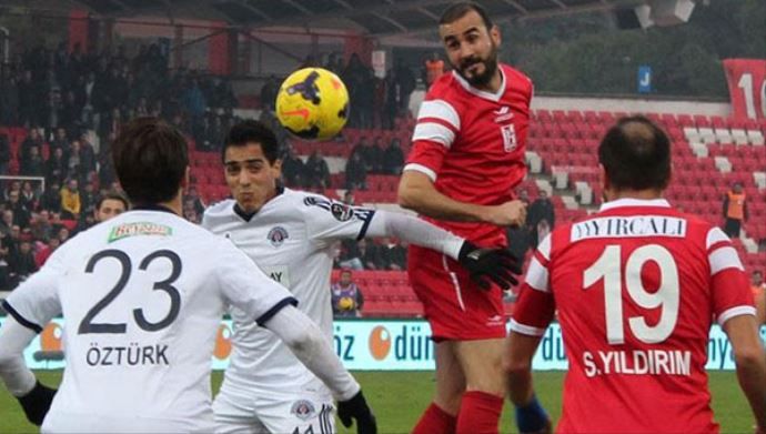 Balıkesirspor, Kasımpaşa&#039;yı 5-3 yendi