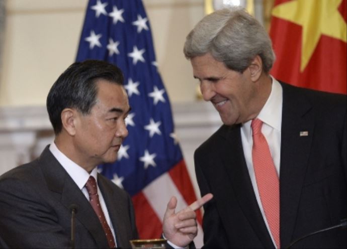 Çin Dışişleri Bakanı Vang Yi, Kerry ile telefonda görüştü