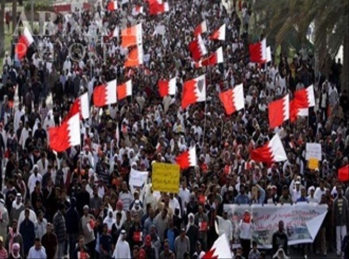 Bahreyn&#039;de demokratik dönüşüm gösterisi