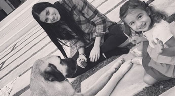 Adriana Lima köpeğine Instagram hesabı açtı