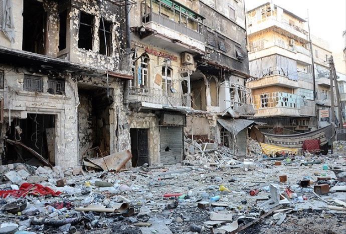 Varil bombaları Halep&#039;i harabeye çevirdi