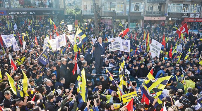 Kadıköy&#039;de &#039;adalet yürüyüşü&#039;