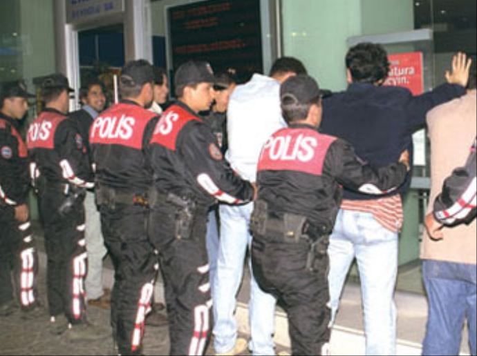 Ankara&#039;da polise verilen arama kararı kaldırıldı