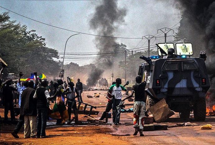 Orta Afrika&#039;da kan durmuyor, 3 Müslüman linç edilerek öldürüldü