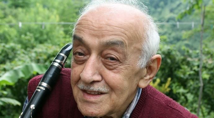 Dünyaca ünlü klarnetçi Ahmet Özdemir toprağa verildi