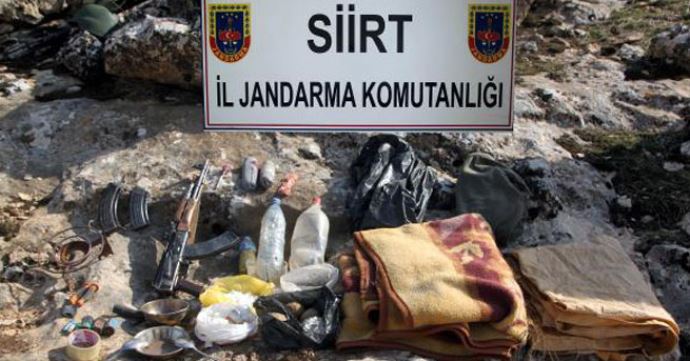 Siirt&#039;te PKK sığınağında silah ve patlayıcı bulundu