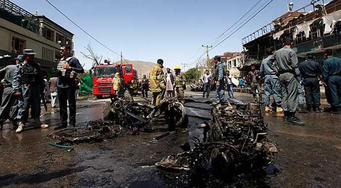 Afganistan&#039;da intihar saldırısı: 10 ölü, 40 yaralı
