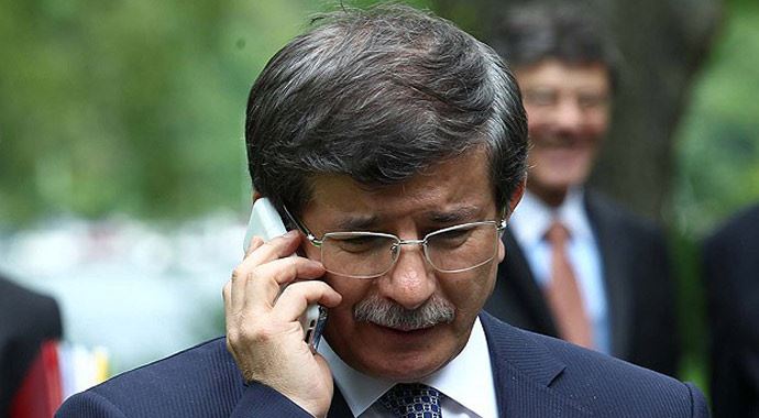 Davutoğlu&#039;dan Kırım için yoğun telefon trafiği
