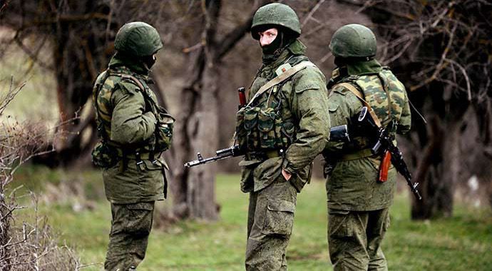 Rus ordusu Kırım&#039;da savaş hazırlığında
