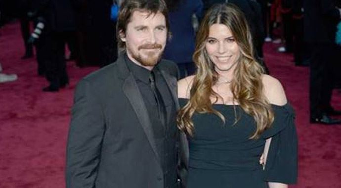 Christian Bale baba oluyor