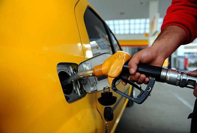 Petrol fiyatları düşüyor - petrol fiyatlarında son durum