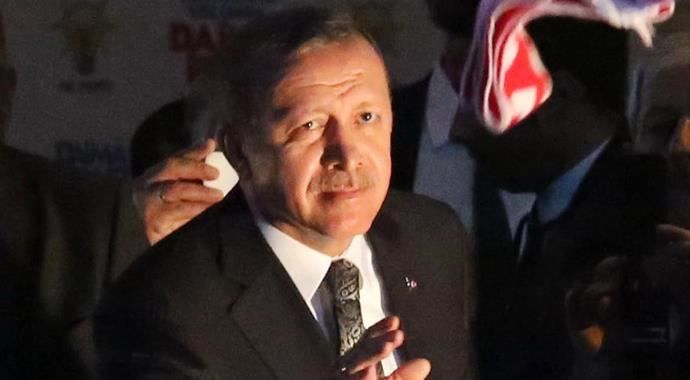 Başbakan Erdoğan Manisa Valiliğini ziyaret etti
