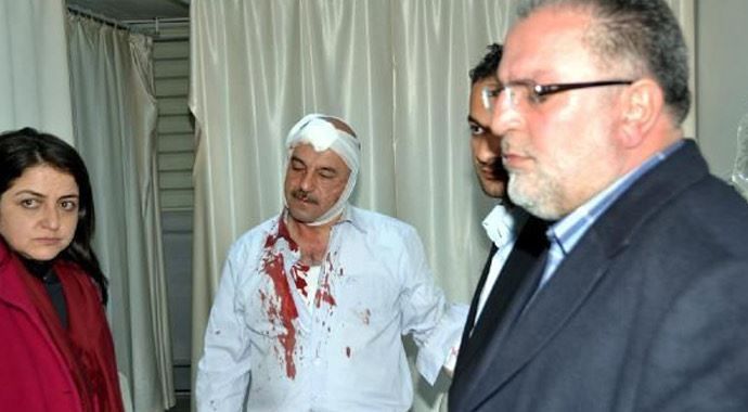 AK Partililere taşlı sopalı saldırı: 5 yaralı