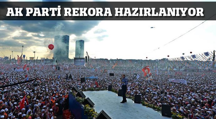 AK Parti İstanbul&#039;da gövde gösterisine hazırlanıyor