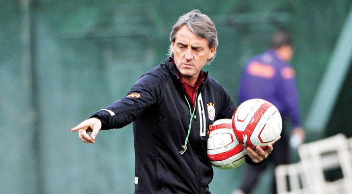 Roberto Mancini: Milan&#039;ı çalıştırabilirim