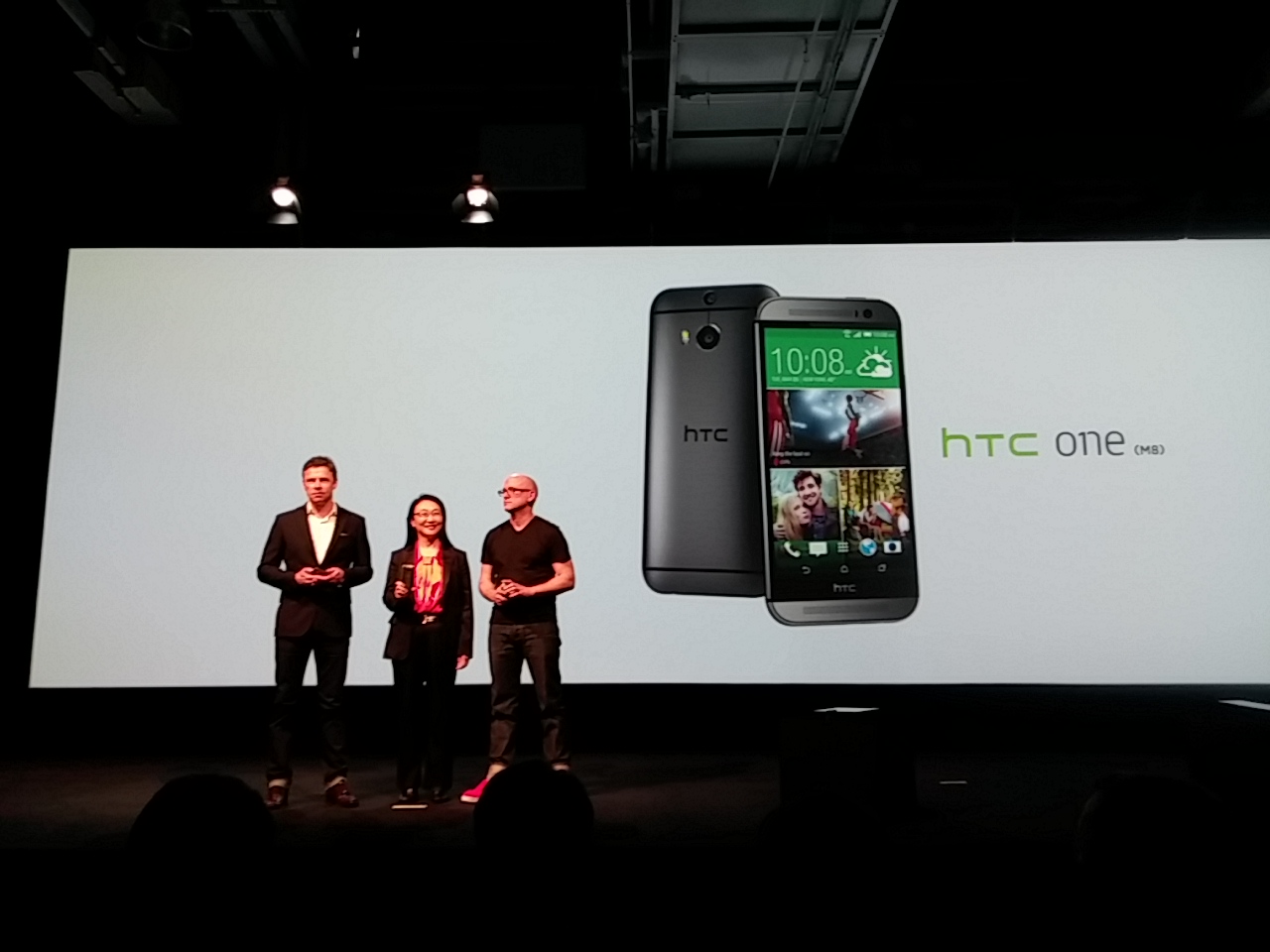 Yeni HTC ONE (M8) resmen tanıtıldı - İzle