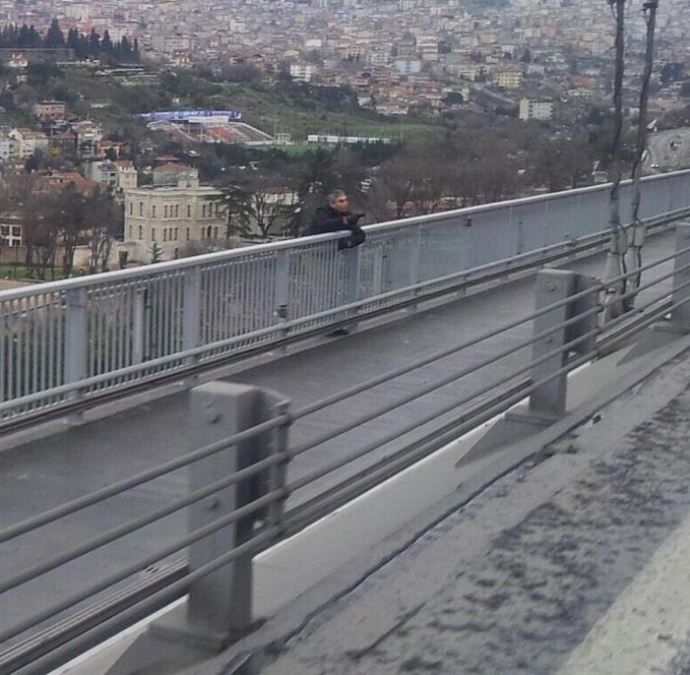Boğaziçi Köprüsü&#039;nde intihar girişimi!