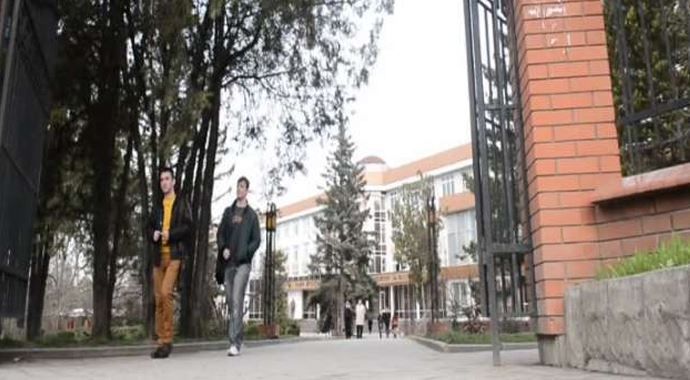 Türk öğrenciler Kırım&#039;ı terk ediyor