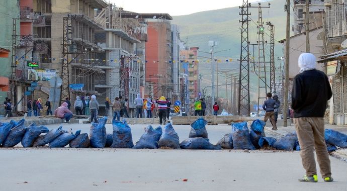 PKK yandaşlarına polis müdahale etti