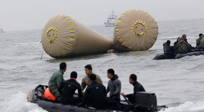 Güney Kore&#039;deki feribot faciasında korkunç iddia