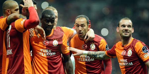 Galatasaray&#039;dan Fenerbahçe&#039;ye tokat gibi cevap!