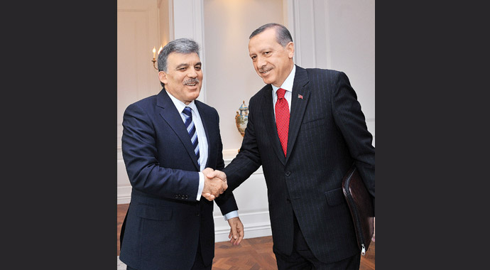 Gül ve Erdoğan son kararlarını istişarenin ardından verecek