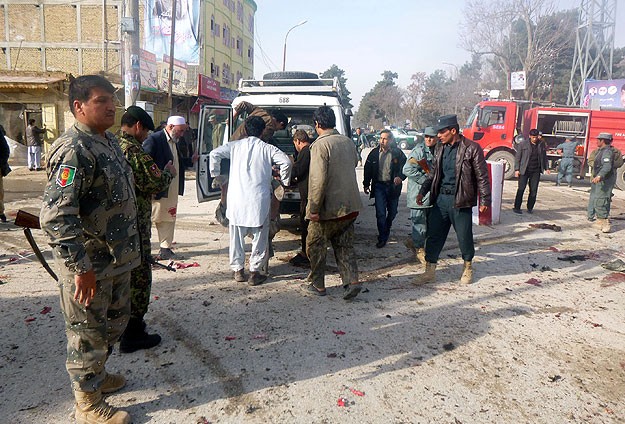 Afganistan&#039;da bombalı saldırılar